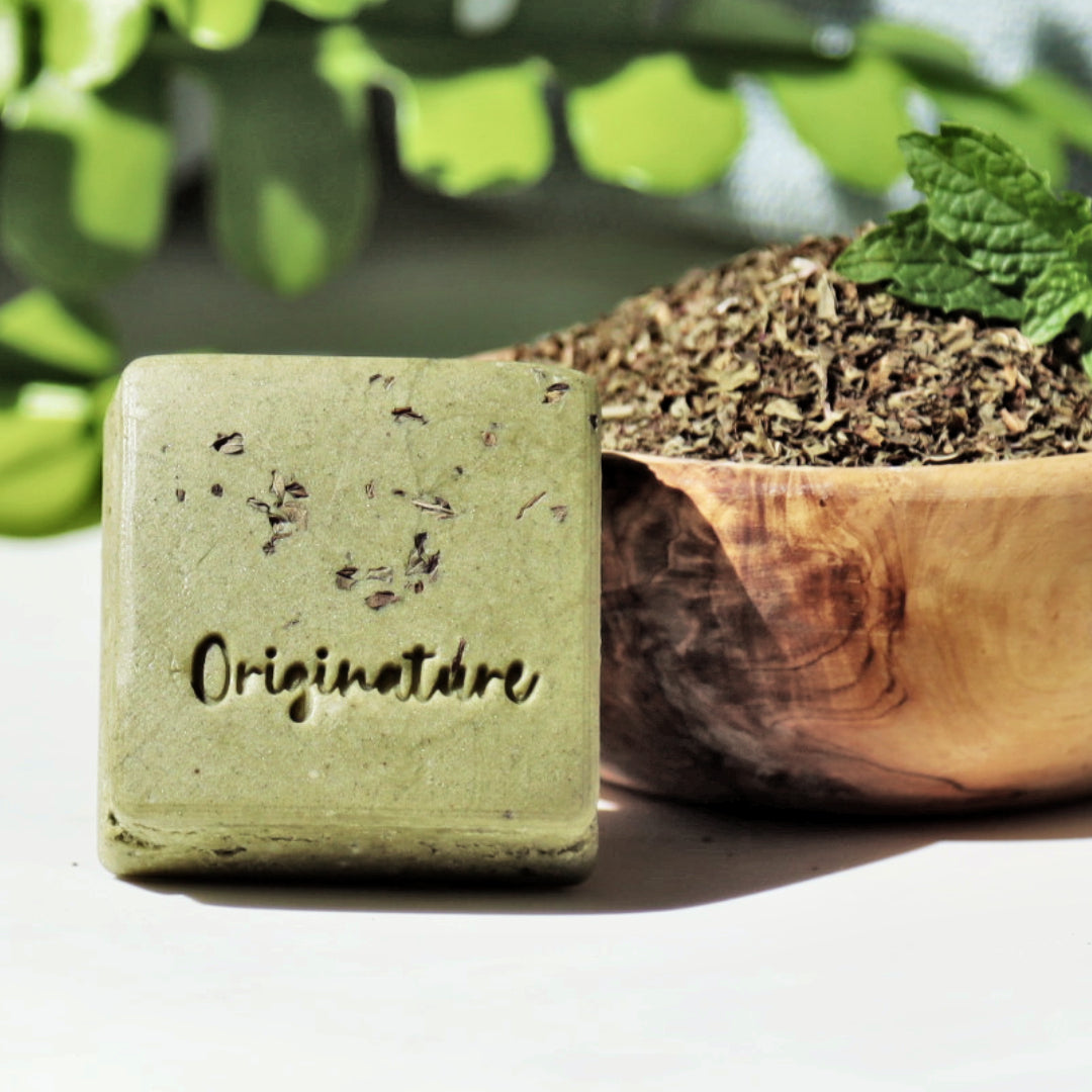 Refresh & Balance Solid Shampoo - Organic Matcha & Peppermint